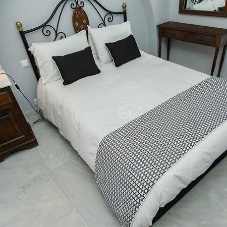 Nonis Apartments ثيرا المظهر الخارجي الصورة