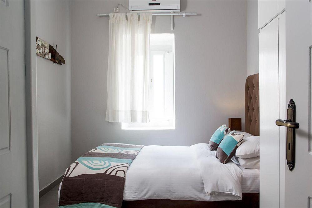 Nonis Apartments ثيرا المظهر الخارجي الصورة